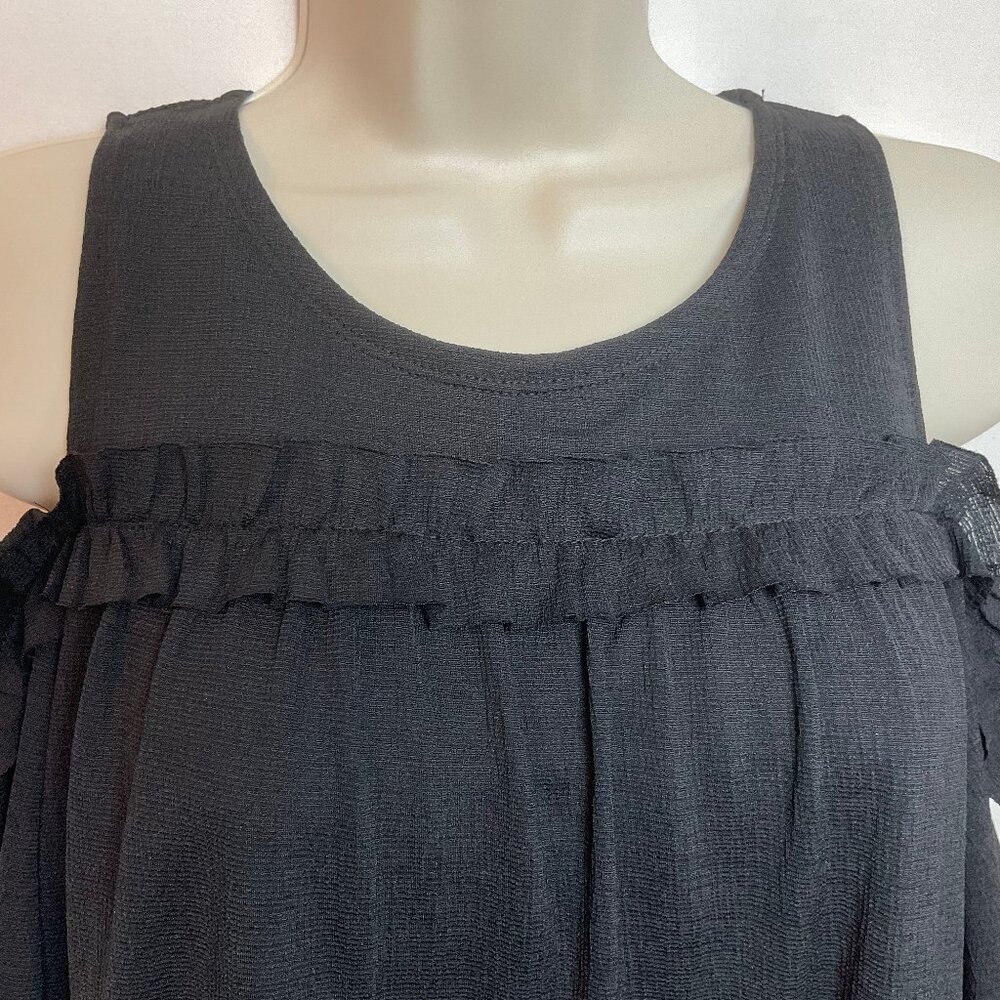 LC Lauren Conrad Exposed shoulder Sz PM Black Ruffle top *Closet Coupon Eligible - Picture 3 of 13
